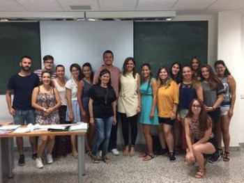 Мэрия Валенсии предоставит молодым людям бесплатные курсы английского языка