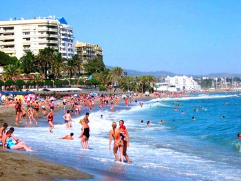 Почему туристы стремятся на отдых в Испанию