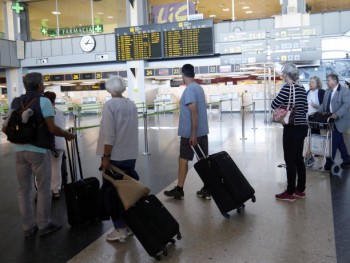 Пассажиропоток аэропорта Валенсии снизился в марте 2020 года на 64,6%
