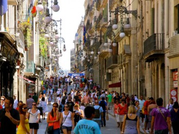 Сколько иностранных туристов потеряет Испания в этом году?