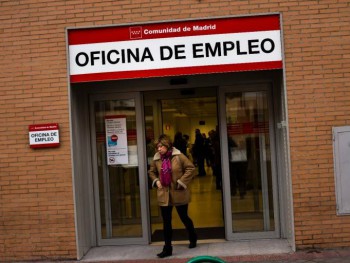 Уровень безработицы в Испании составил 13,33% в 2021 году 