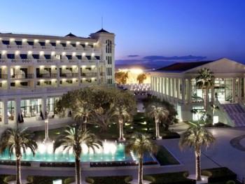 Количество ночевок в отелях Испании удвоилось в июле 2022 года до 42,3 млн.