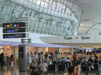 Аэропорт Валенсии в августе 2022 года обновил исторический рекорд по числу пассажиров