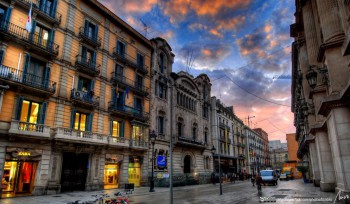 Барселонская Portal del Angel - самая дорогая улица в Испании